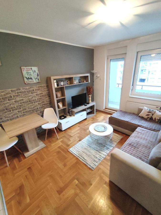 Nota Home Novi Sad Bagian luar foto
